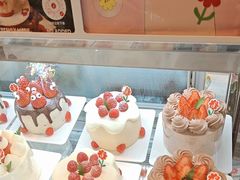 -花花卷卷·鲜食蛋糕(静安久光百货店)