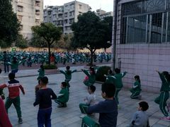 -广州市花都区新华第四小学
