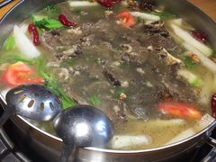 -大众跷脚牛肉馆·非遗传承单位(峨眉山店)