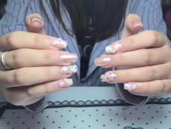 -星辰·新中式美甲美睫工作室