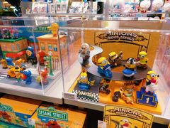 -泡泡玛特POPMART(蓝色港湾店)