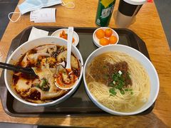 -重庆老字号·吴抄手·高豆花(T3航站楼店)