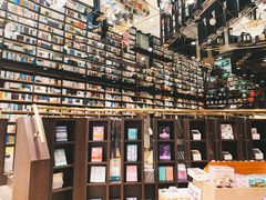 -钟书阁(群光广场店)