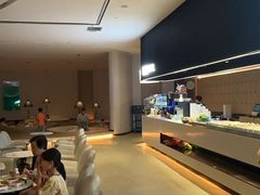 -涨巢·潮玩水疗局