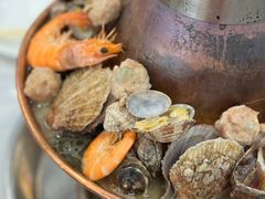 -一口猪海鲜浑锅·东北家常菜