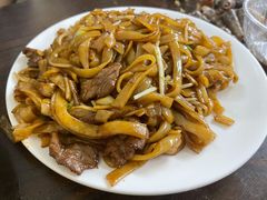 炒牛河-美食店(华贵路店)