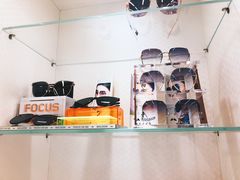 -明月眼镜(三坝店)