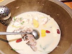 -咕嘟草帽鱼·牛奶一样的鲜鱼汤(包河万达广场创始店)