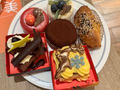 -咖啡苑自助餐厅·中国大饭店