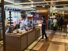-大中华希尔顿酒店-念自助餐·嗨啤·小龙虾