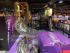 -Tenker Club弹刻极限主题公园 · 蹦床 · 团建 · 生日派对(大关店)