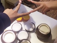 -志龙皇冠吃货椰子铺