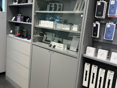 -Apple授权专营店(宝山万达店)