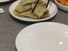 冷饭加肉麦饼-荣家小吃(紫阳街店)