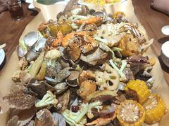 手扒海鲜-东来菜馆•手抓海鲜家常菜•海鲜锅贴(鸽子窝店)