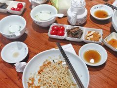 -裕兴记•蟹黄面馆(人民广场店)