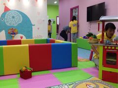 -想象乐创意早教托育中心(殷高西路店)