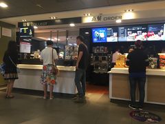 -麦当劳(新华路步步高店)
