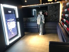 -PLAY HKPOP全息偶像演唱体验馆(威灵顿广场店)
