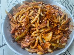 -满格嗦新疆椒麻鸡火锅.炒米粉(川大江安校区店)