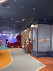 -奈尔宝家庭中心·亲子餐厅(北京东坝万达店)