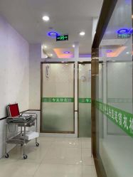 -苗医生专业祛痘·皮肤管理