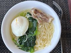 -怡豪大饭店·银顶旋转餐厅