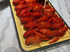 -肥肥虾庄·金牌油焖大虾(首义路店)