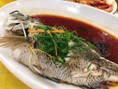 清蒸活海鱼-锐记美食店·现捞海鲜(闸坡店)