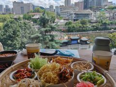 -包整·丝娃娃(一览甲秀楼风景店)