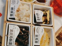 -洪氏嗨捞·猪肚鸡火锅(阳光天地店)
