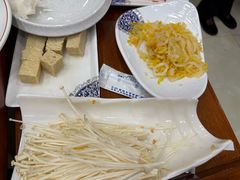 -楼外楼肥羊木炭火锅居(乐群街店)