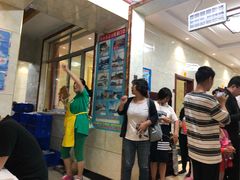 等位区-宾朋海鲜特色美食餐厅·纯手工鲅鱼水饺(兴海路店)