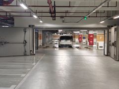 -经纬汇-停车场