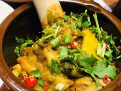 -老滇山寨•云南特色菜•地方菜•民族风情歌舞表演(金碧店)