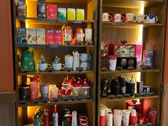 零售区-星巴克(汤臣国贸大厦店)