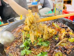 -鸿顺老铁锅美蛙鱼府(解放碑店)