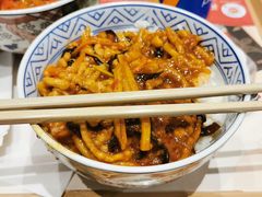 鱼香肉丝饭-吉野家(复兴路第二餐厅店)