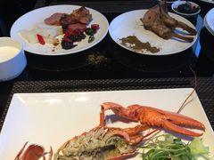 -唐拉雅秀酒店-西锦汇空中BBQ·思创餐厅