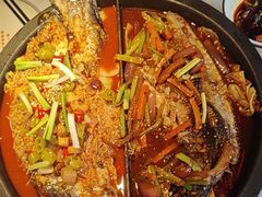 -鸣记脆皮烤鱼·海鲜烤鱼(三八广场店)