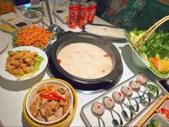 -粤小煲鲜汤猪肚鸡(丹尼斯二天地店)