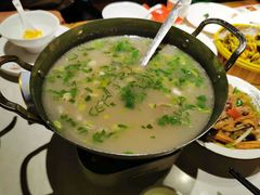 -丁里羊肉小镇(天鹅湖总店)