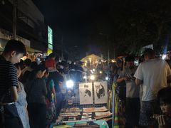 -周日夜市