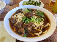 -清真吴记门钉肉饼·喜多利