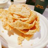 在李嘉嘉旁边，环境还是很不错的，菜品无功无过吧