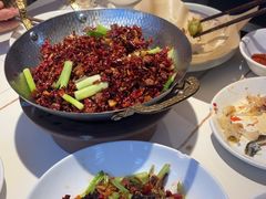 -阿瓦山寨·湘菜现炒·剁椒鱼头王(咸阳总店)