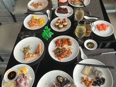 -唐拉雅秀酒店-西锦汇空中BBQ·思创餐厅