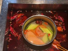 -二荆条·蜀鲜汇城市森林火锅