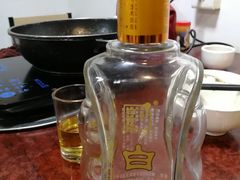 白酒—白云边-友德福.老字号粤菜.广州地标融合美食(荔湾路店)