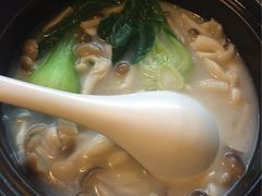 -苹果树下艺术餐厅(宋庄店)